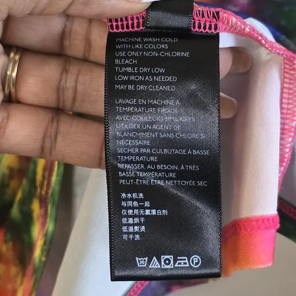 Urban Outfitters Atlas Tie-Dye Turtleneck Top Womens Size Medium Rainbow Stretch - Picture 8 of 11